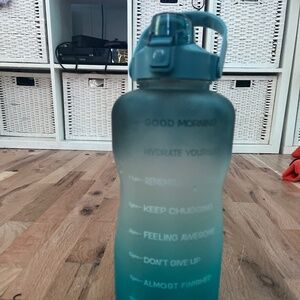 Water bottle